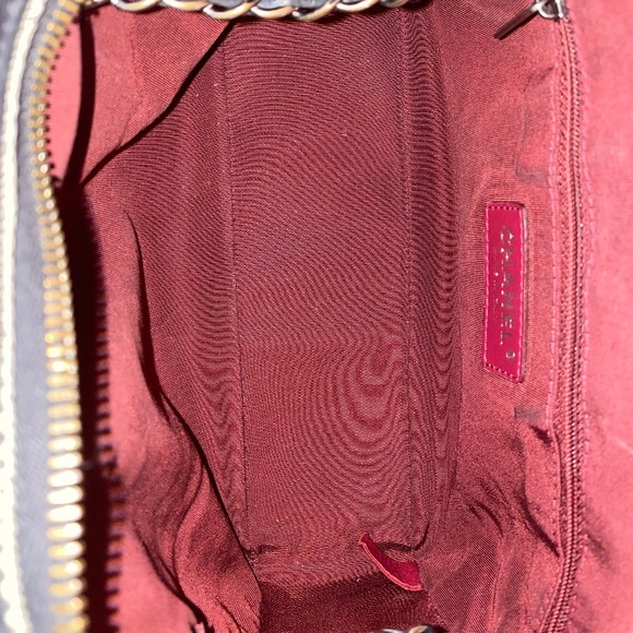 CHANEL Camera Bag - Picture 4 of 8